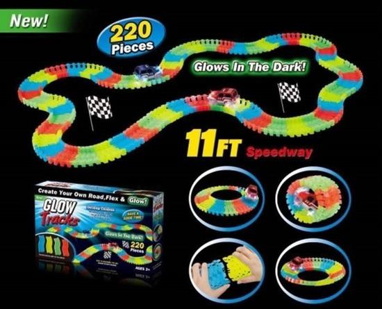 ALLTOYS Dráha svítící ve tmě a autíčko s LED světlem 220 ks - MS145298